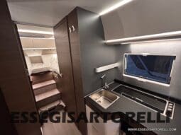 ADRIA SONIC SUPREME EDITION 700 DL ALDE GARAGE 140 cv letti gemelli GAMMA 2025 FACE TO FACE pieno