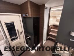 ADRIA SONIC SUPREME EDITION 700 DL ALDE GARAGE 140 cv letti gemelli GAMMA 2025 FACE TO FACE pieno