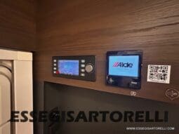ADRIA SONIC SUPREME EDITION 700 DL ALDE GARAGE 140 cv letti gemelli GAMMA 2025 FACE TO FACE pieno