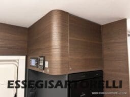 ADRIA SONIC SUPREME EDITION 700 DL ALDE GARAGE 140 cv letti gemelli GAMMA 2025 FACE TO FACE pieno