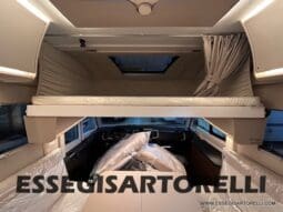 ADRIA SONIC SUPREME EDITION 700 DL ALDE GARAGE 140 cv letti gemelli GAMMA 2025 FACE TO FACE pieno