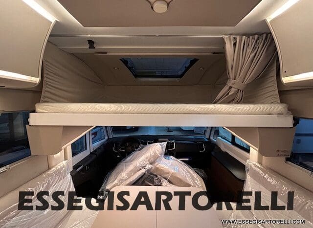 ADRIA SONIC SUPREME EDITION 700 DL ALDE GARAGE 140 cv letti gemelli GAMMA 2025 FACE TO FACE pieno
