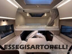 ADRIA SONIC SUPREME EDITION 700 DL ALDE GARAGE 140 cv letti gemelli GAMMA 2025 FACE TO FACE pieno