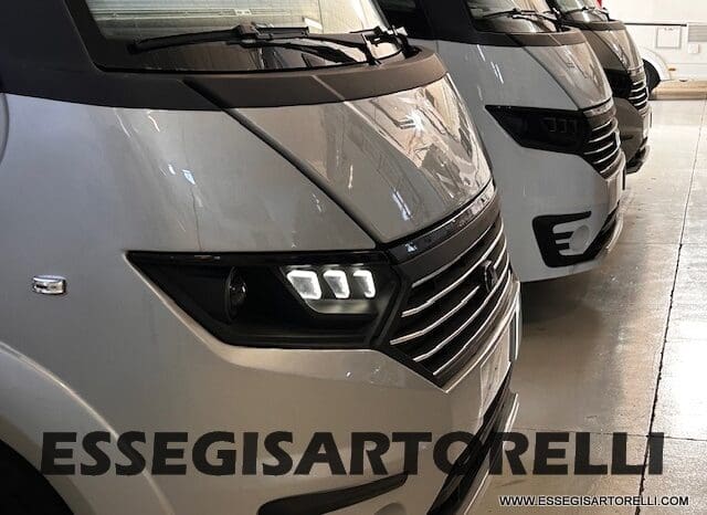 ADRIA SONIC SUPREME EDITION 700 DL ALDE GARAGE 140 cv letti gemelli GAMMA 2025 FACE TO FACE pieno