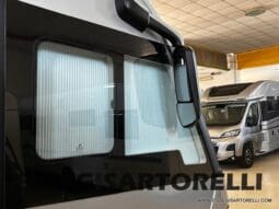 ADRIA SONIC SUPREME EDITION 700 DL ALDE GARAGE 140 cv letti gemelli GAMMA 2025 FACE TO FACE pieno