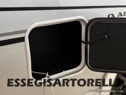 ADRIA SONIC SUPREME EDITION 700 DL ALDE GARAGE 140 cv letti gemelli GAMMA 2025 FACE TO FACE pieno
