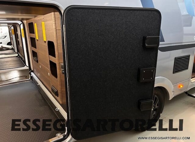 ADRIA SONIC SUPREME EDITION 700 DL ALDE GARAGE 140 cv letti gemelli GAMMA 2025 FACE TO FACE pieno