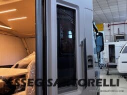 ADRIA SONIC SUPREME EDITION 700 DL ALDE GARAGE 140 cv letti gemelli GAMMA 2025 FACE TO FACE pieno