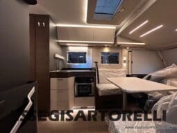 ADRIA SONIC SUPREME EDITION 700 DL ALDE GARAGE 140 cv letti gemelli GAMMA 2025 FACE TO FACE pieno