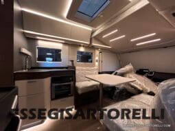 ADRIA SONIC SUPREME EDITION 700 DL ALDE GARAGE 140 cv letti gemelli GAMMA 2025 FACE TO FACE pieno