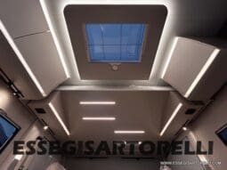 ADRIA SONIC SUPREME EDITION 700 DL ALDE GARAGE 140 cv letti gemelli GAMMA 2025 FACE TO FACE pieno