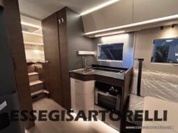 ADRIA SONIC SUPREME EDITION 700 DL ALDE GARAGE 140 cv letti gemelli GAMMA 2025 FACE TO FACE pieno