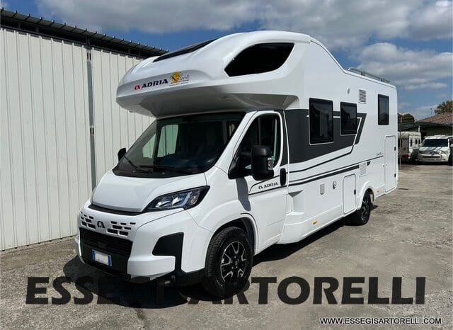 ADRIA NEW CORAL XL A 660 SL GAMMA 2025 LETTI GEMELLI NEW DUCATO MY 25 pieno