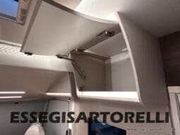 ADRIA SONIC SUPREME EDITION 700 DL ALDE GARAGE 140 cv letti gemelli GAMMA 2025 FACE TO FACE pieno