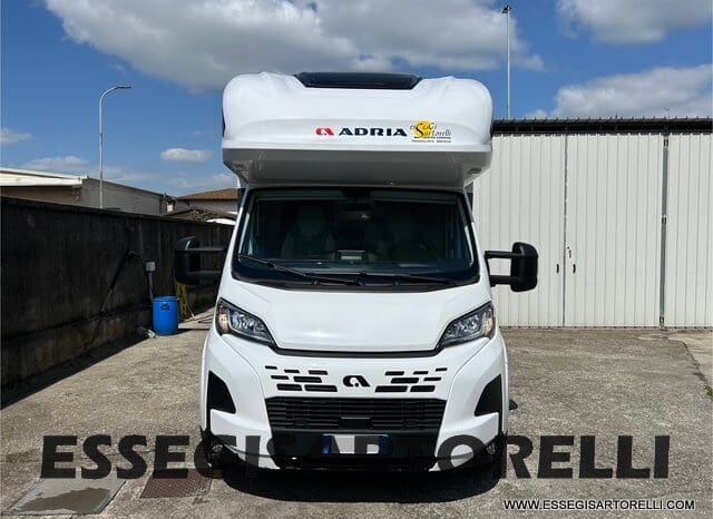 ADRIA NEW CORAL XL A 660 SL GAMMA 2025 LETTI GEMELLI NEW DUCATO MY 25 pieno