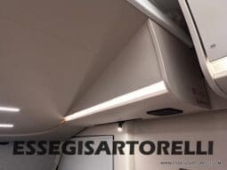 ADRIA SONIC SUPREME EDITION 700 DL ALDE GARAGE 140 cv letti gemelli GAMMA 2025 FACE TO FACE pieno