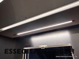 ADRIA SONIC SUPREME EDITION 700 DL ALDE GARAGE 140 cv letti gemelli GAMMA 2025 FACE TO FACE pieno