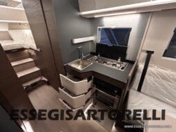 ADRIA SONIC SUPREME EDITION 700 DL ALDE GARAGE 140 cv letti gemelli GAMMA 2025 FACE TO FACE pieno