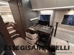 ADRIA SONIC SUPREME EDITION 700 DL ALDE GARAGE 140 cv letti gemelli GAMMA 2025 FACE TO FACE pieno