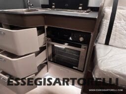 ADRIA SONIC SUPREME EDITION 700 DL ALDE GARAGE 140 cv letti gemelli GAMMA 2025 FACE TO FACE pieno