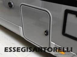 ADRIA SONIC SUPREME EDITION 700 DL ALDE GARAGE 140 cv letti gemelli GAMMA 2025 FACE TO FACE pieno