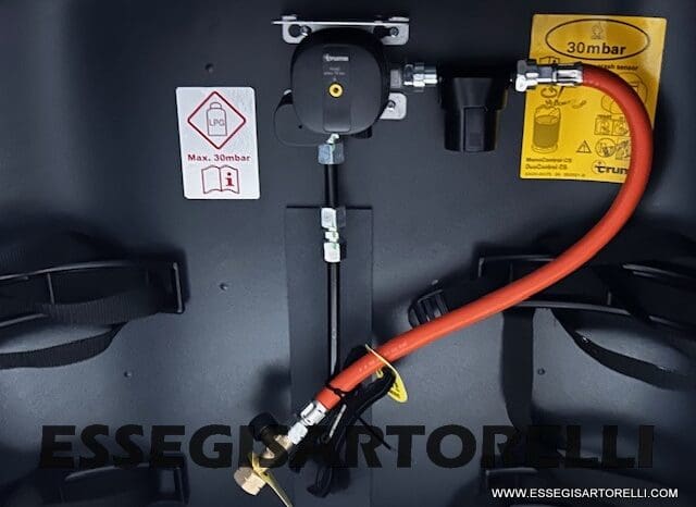 ADRIA SONIC SUPREME EDITION 700 DL ALDE GARAGE 140 cv letti gemelli GAMMA 2025 FACE TO FACE pieno