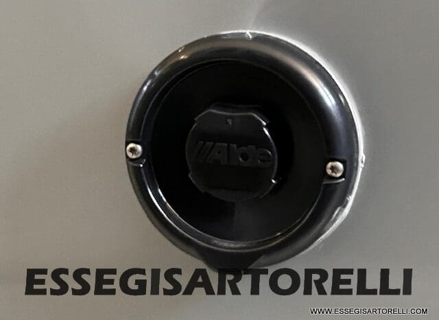 ADRIA SONIC SUPREME EDITION 700 DL ALDE GARAGE 140 cv letti gemelli GAMMA 2025 FACE TO FACE pieno