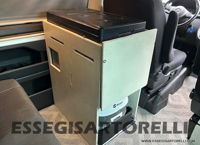 VOLKSWAGEN CALIFORNIA BEACH T5.1 + CAMPERIZZAZIONE 180 CV POWER 2014 KM 123.468 EURO 5 DPF FULL pieno