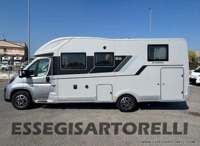 ADRIA MATRIX 60° SELECTION M 670 SL AUTOMATICO SILVER 2025 GEMELLI GARAGE BASCULANTE pieno