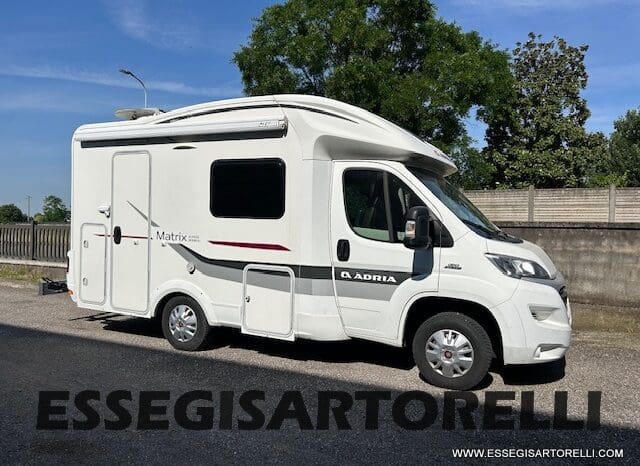 ADRIA MATRIX M 590 SG SEMINTEGRALE 598 CM BASCULANTE 2015 UNIPROPRIETARIO pieno