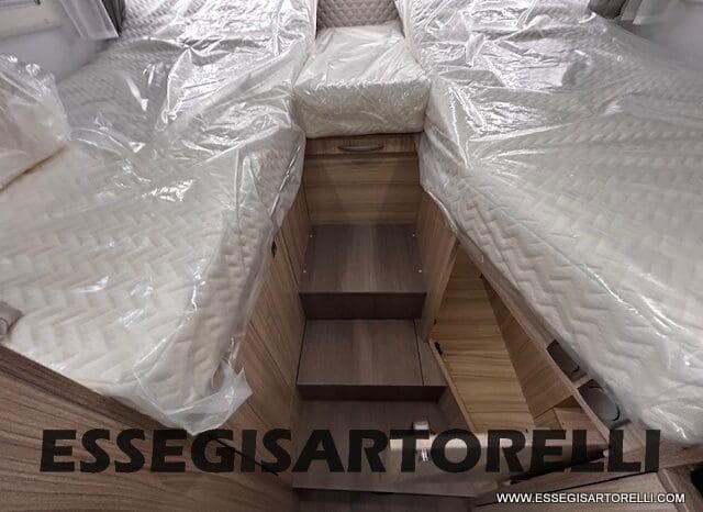 ADRIA COMPACT 60° SELECTION 600 DL AUTOMATICO SILVER 2025 GEMELLI GARAGE pieno