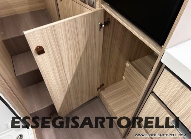 ADRIA COMPACT 60° SELECTION 600 DL AUTOMATICO SILVER 2025 GEMELLI GARAGE pieno