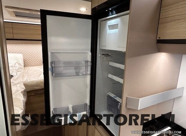 ADRIA COMPACT 60° SELECTION 600 DL AUTOMATICO SILVER 2025 GEMELLI GARAGE pieno