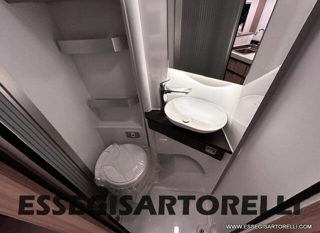 ADRIA COMPACT 60° SELECTION 600 DL AUTOMATICO SILVER 2025 GEMELLI GARAGE pieno
