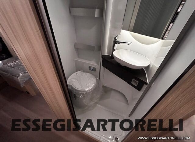 ADRIA COMPACT 60° SELECTION 600 DL AUTOMATICO SILVER 2025 GEMELLI GARAGE pieno