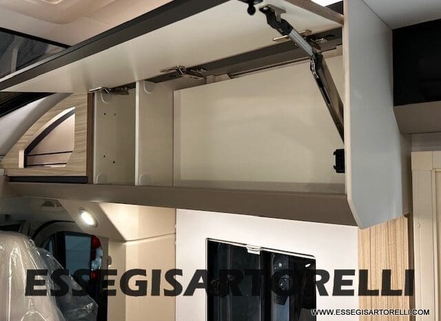 ADRIA COMPACT 60° SELECTION 600 DL AUTOMATICO SILVER 2025 GEMELLI GARAGE pieno