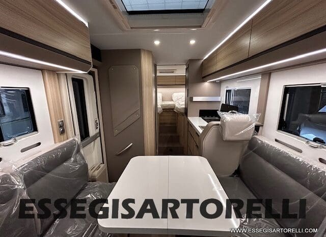 ADRIA COMPACT 60° SELECTION 600 DL AUTOMATICO SILVER 2025 GEMELLI GARAGE pieno