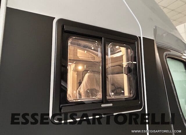 ADRIA COMPACT 60° SELECTION 600 DL AUTOMATICO SILVER 2025 GEMELLI GARAGE pieno