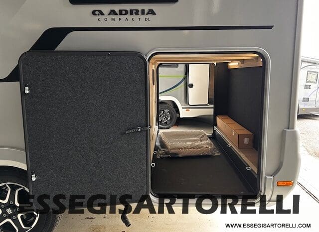 ADRIA COMPACT 60° SELECTION 600 DL AUTOMATICO SILVER 2025 GEMELLI GARAGE pieno