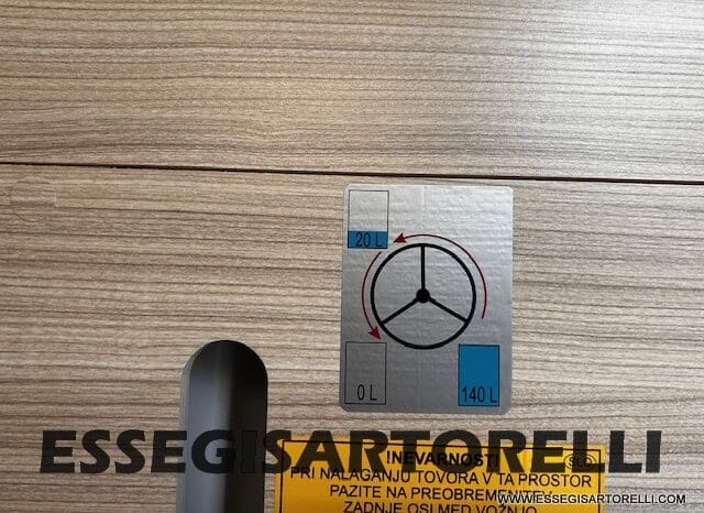ADRIA COMPACT 60° SELECTION 600 DL AUTOMATICO SILVER 2025 GEMELLI GARAGE pieno