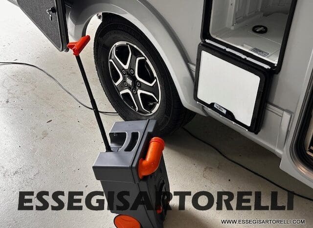 ADRIA COMPACT 60° SELECTION 600 DL AUTOMATICO SILVER 2025 GEMELLI GARAGE pieno