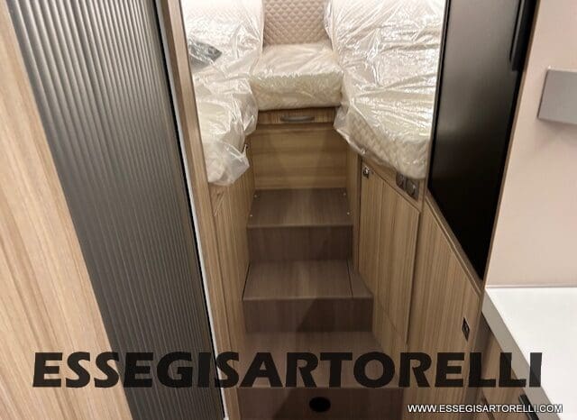 ADRIA COMPACT 60° SELECTION 600 DL AUTOMATICO SILVER 2025 GEMELLI GARAGE pieno