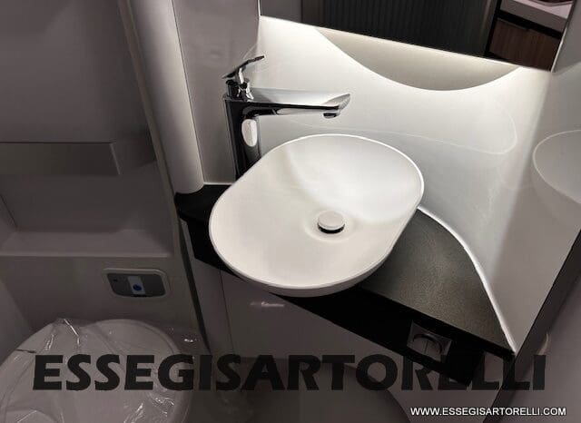 ADRIA COMPACT 60° SELECTION 600 DL AUTOMATICO SILVER 2025 GEMELLI GARAGE pieno