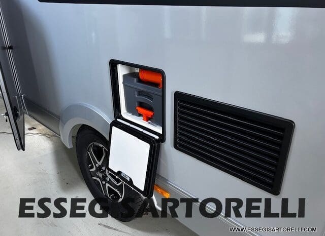 ADRIA MATRIX 60° SELECTION M 670 SL AUTOMATICO SILVER 2025 GEMELLI GARAGE BASCULANTE pieno