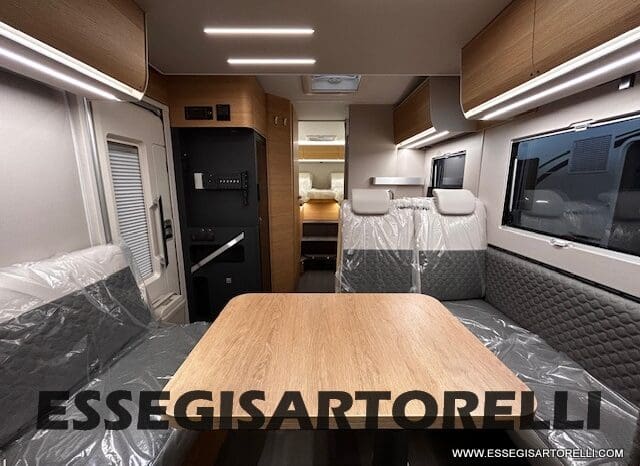 ADRIA MATRIX 60° SELECTION M 670 SL AUTOMATICO SILVER 2025 GEMELLI GARAGE BASCULANTE pieno