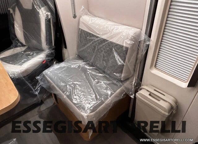 ADRIA MATRIX 60° SELECTION M 670 SL AUTOMATICO SILVER 2025 GEMELLI GARAGE BASCULANTE pieno