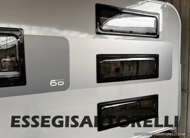 ADRIA ALTEA 60° SELECTION 552 PK VETRORESINA SILVER 2025 7 POSTI pieno