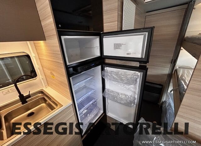 ADRIA ALTEA 60° SELECTION 552 PK VETRORESINA SILVER 2025 7 POSTI pieno