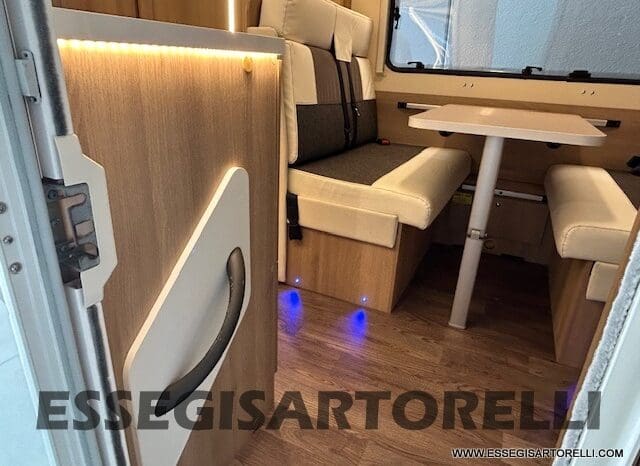 ROLLER TEAM AUTOROLLER 298 M KRONOS GARAGE UNIPROPRIETARIO 2018 170 CV POWER 6 POSTI OMOLOGATI pieno
