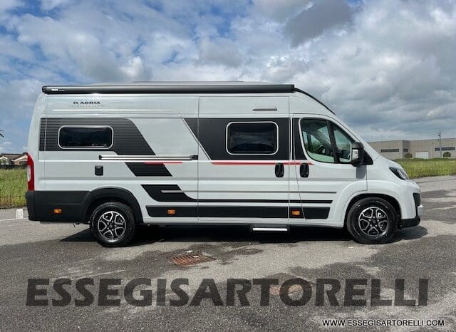 ADRIA NEW TWIN SPORTS MY 2025 SUPREME EDITION 640 SGX SKYROOF APRIBILE EXPEDITION 636 pieno